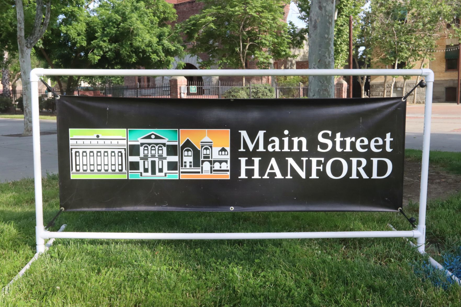 Thursday Night Market Place hosts first certified farmers market